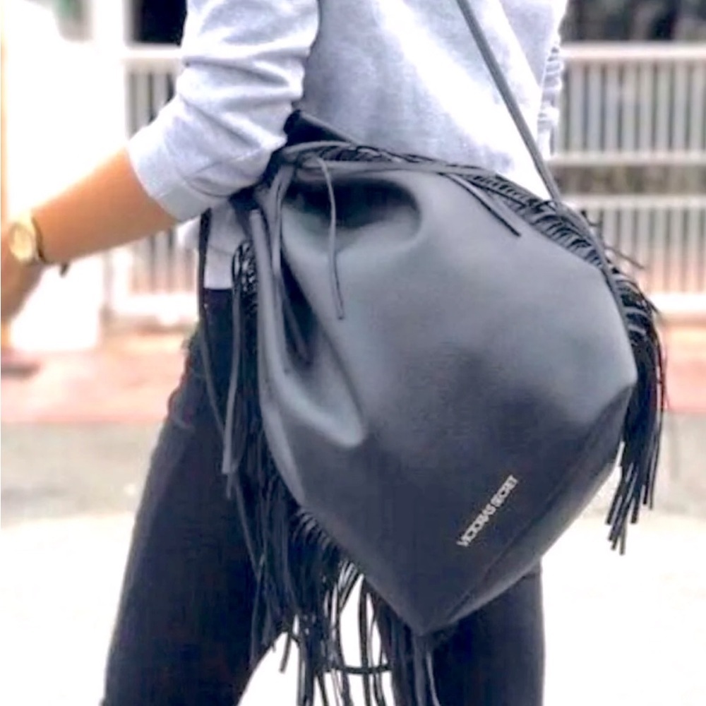 Backpack - Picture 4 of 7